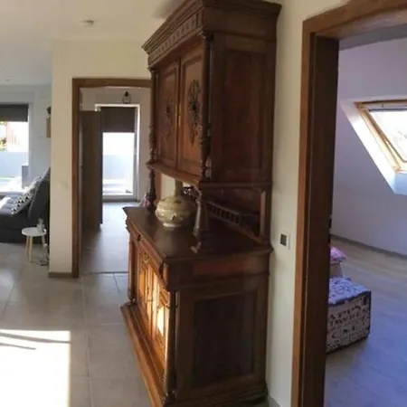 Spacieux Avec Terrasse Et Jardin A Lohr, 120 M². *