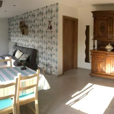 Spacieux Avec Terrasse Et Jardin A Lohr, 120 M². Lohr