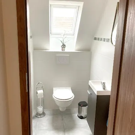 Lejlighed Spacieux Avec Terrasse Et Jardin A Lohr, 120 M².