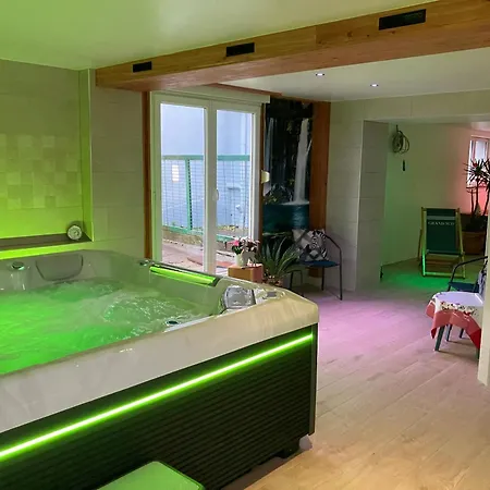 De 3 Avec Vue Sur La Jardin Amenage Et Wifi A *